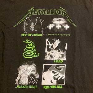 Metallica tee shirt size large